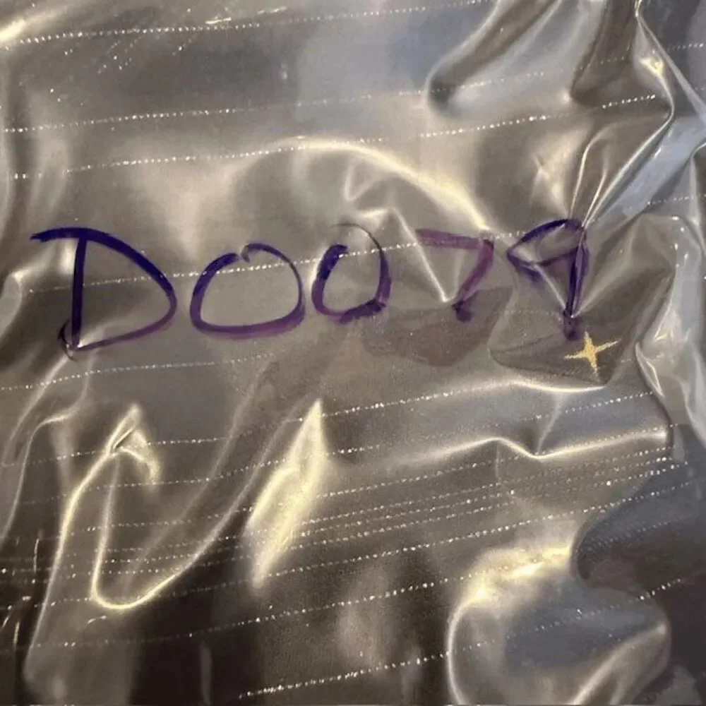 Lovers & Friends Georgie Star Bright Blouse Chiffon Ruffle Black Gold Size Small - Picture 11 of 11